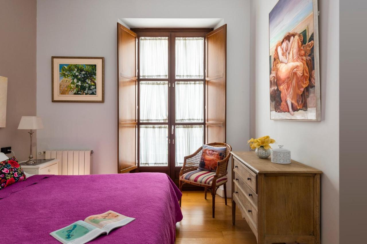 Cathedral Apartment, First Floor Séville Extérieur photo